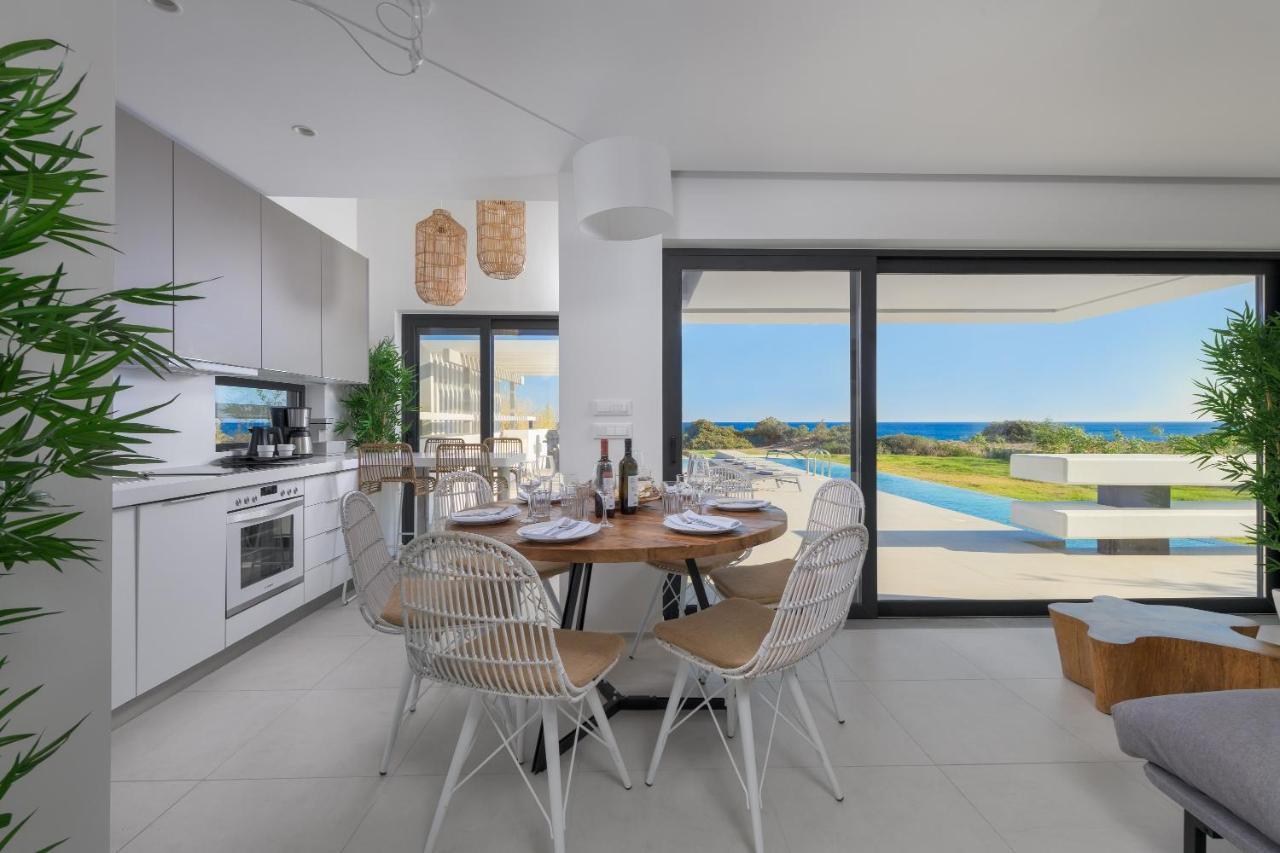 Albatross Beach Front Villas Gennadi Extérieur photo