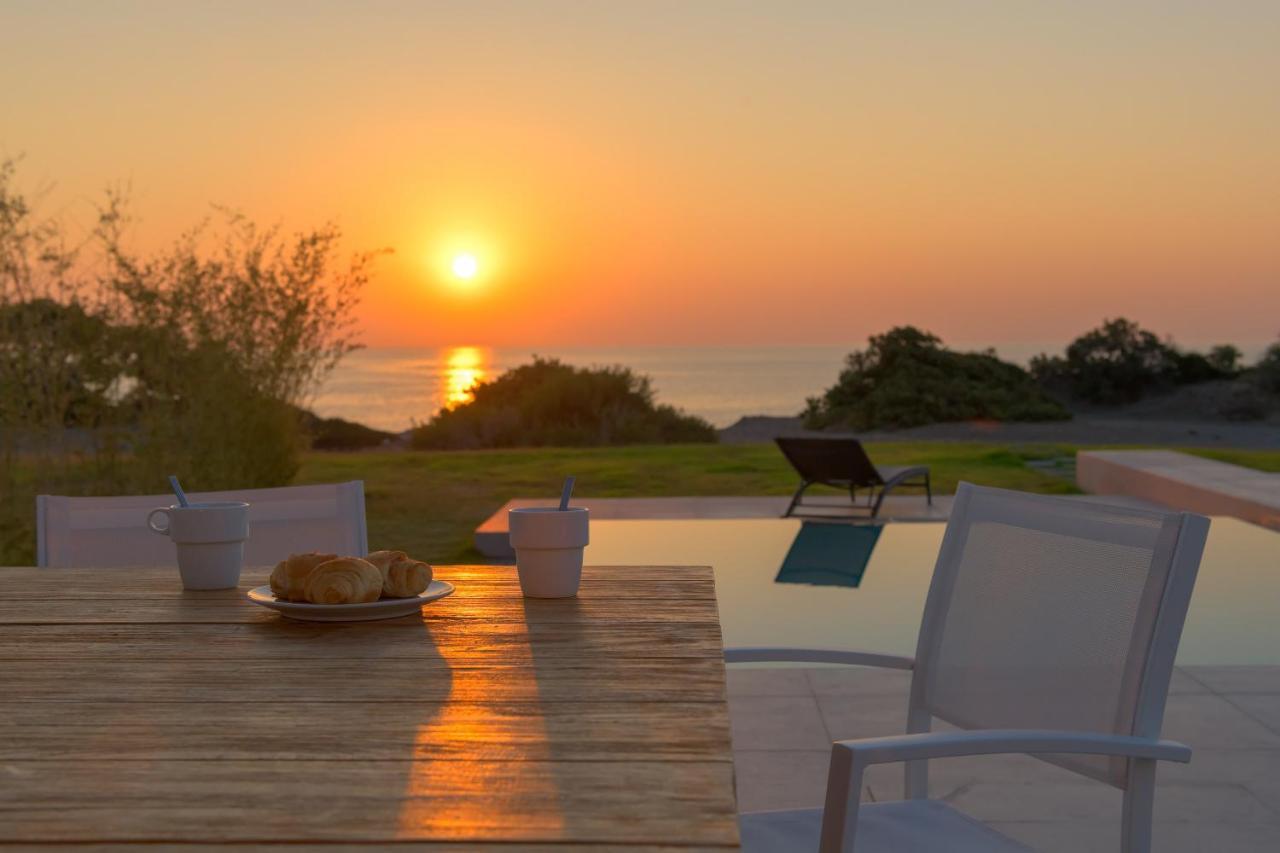 Albatross Beach Front Villas Gennadi Extérieur photo