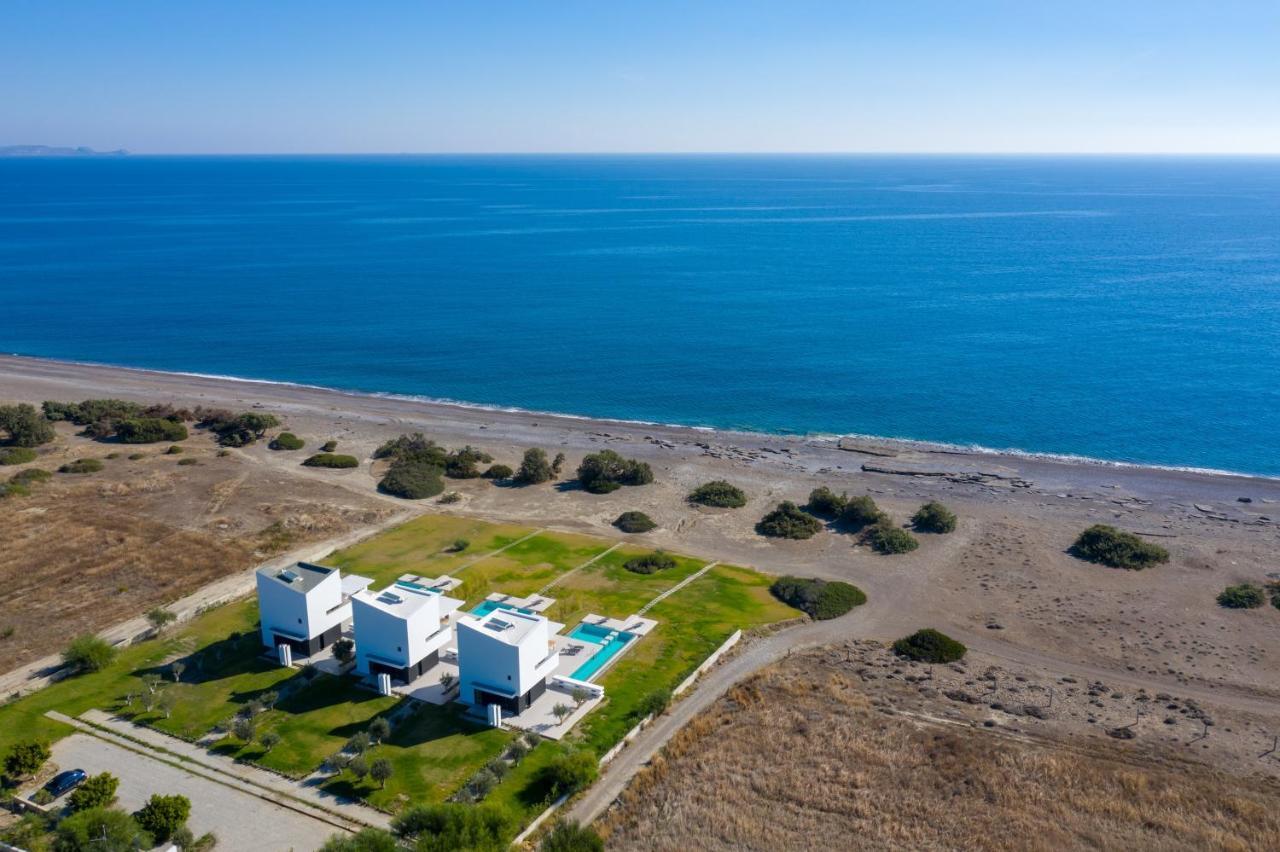 Albatross Beach Front Villas Gennadi Extérieur photo