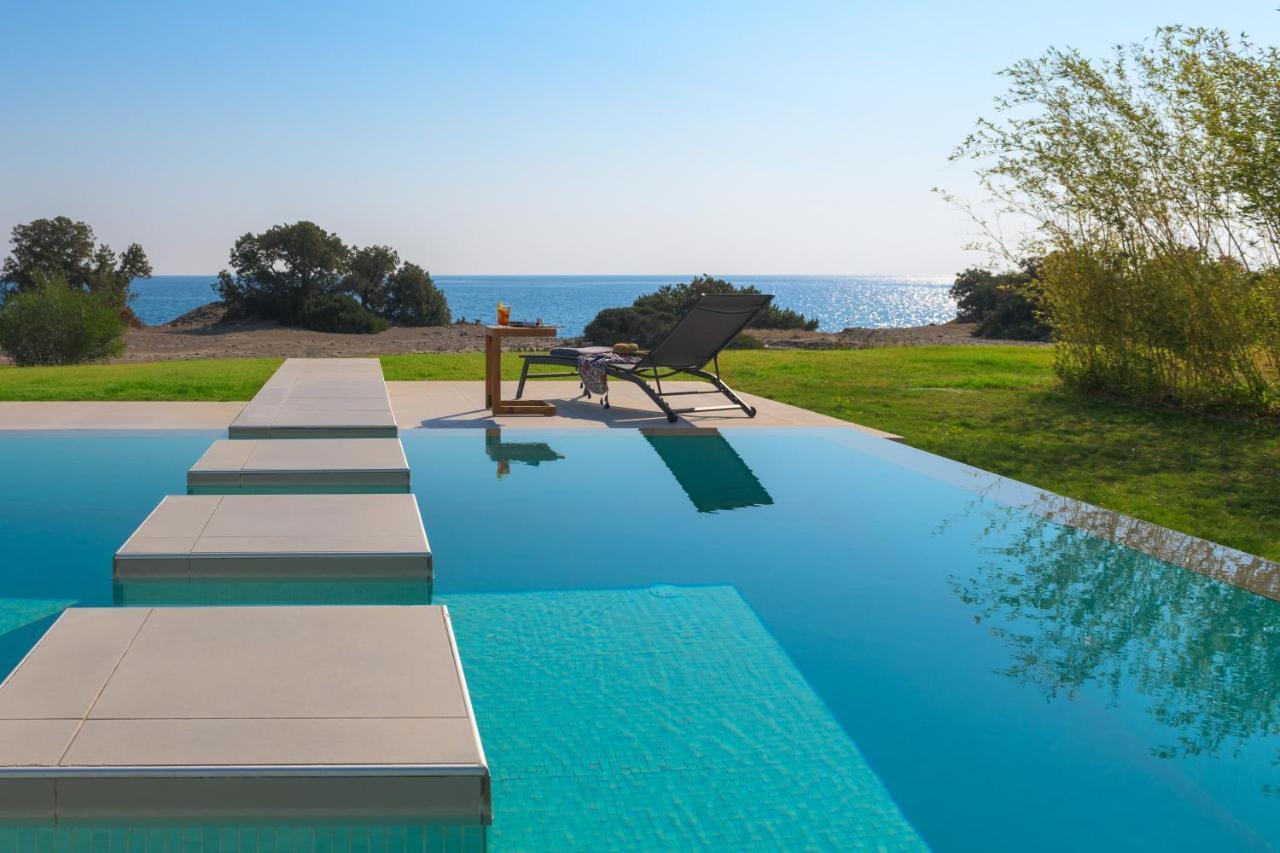 Albatross Beach Front Villas Gennadi Extérieur photo