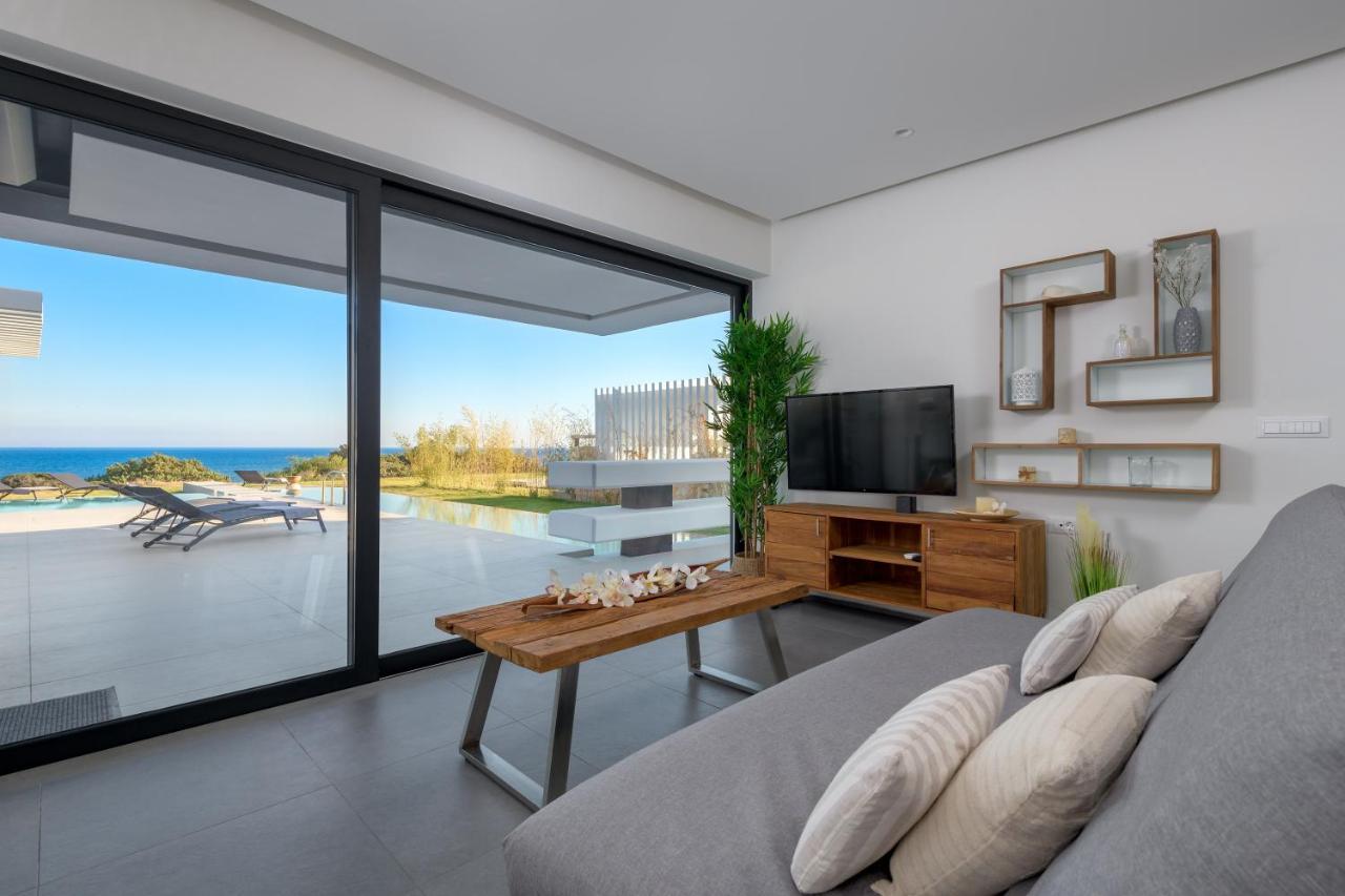 Albatross Beach Front Villas Gennadi Extérieur photo
