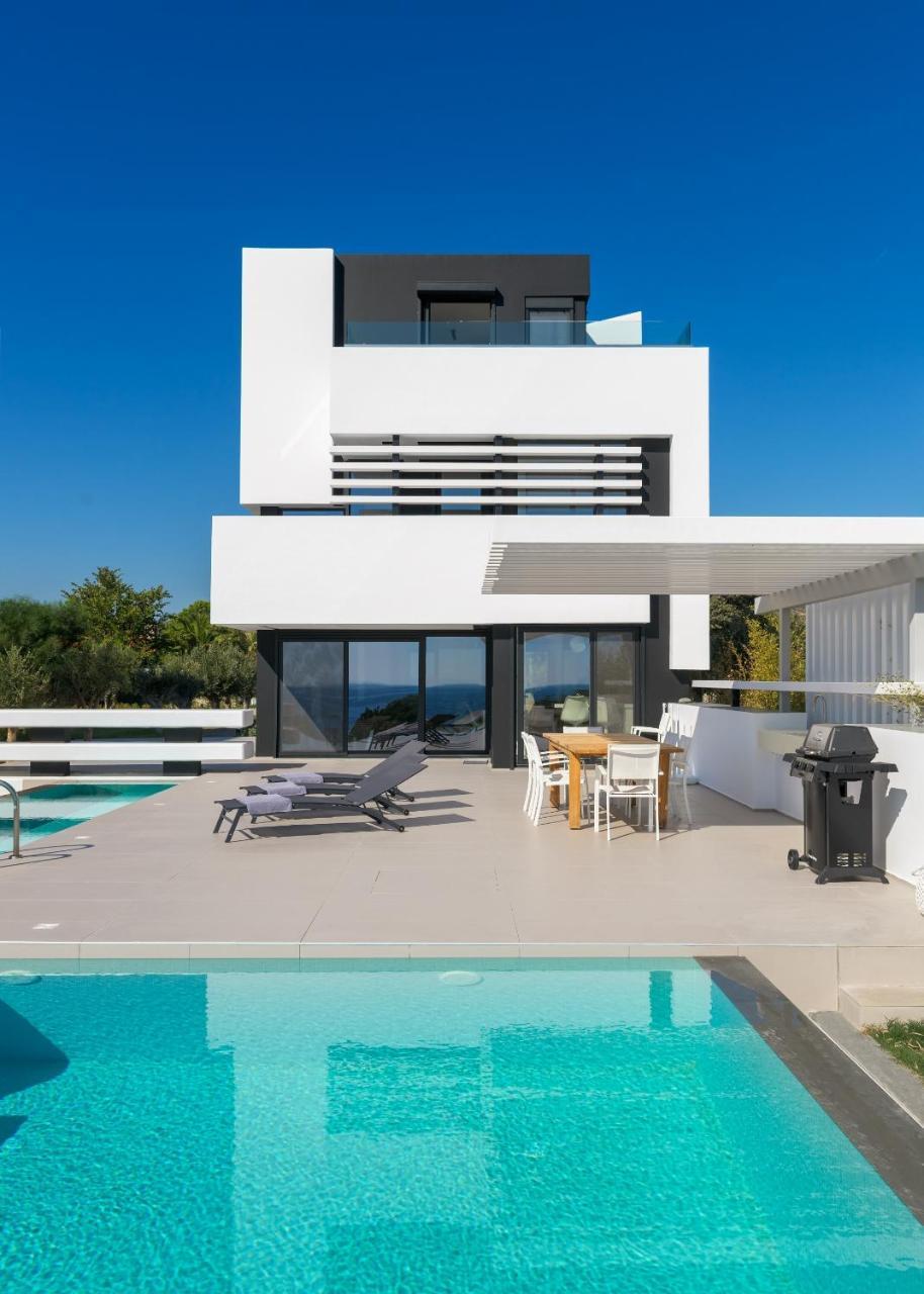 Albatross Beach Front Villas Gennadi Extérieur photo