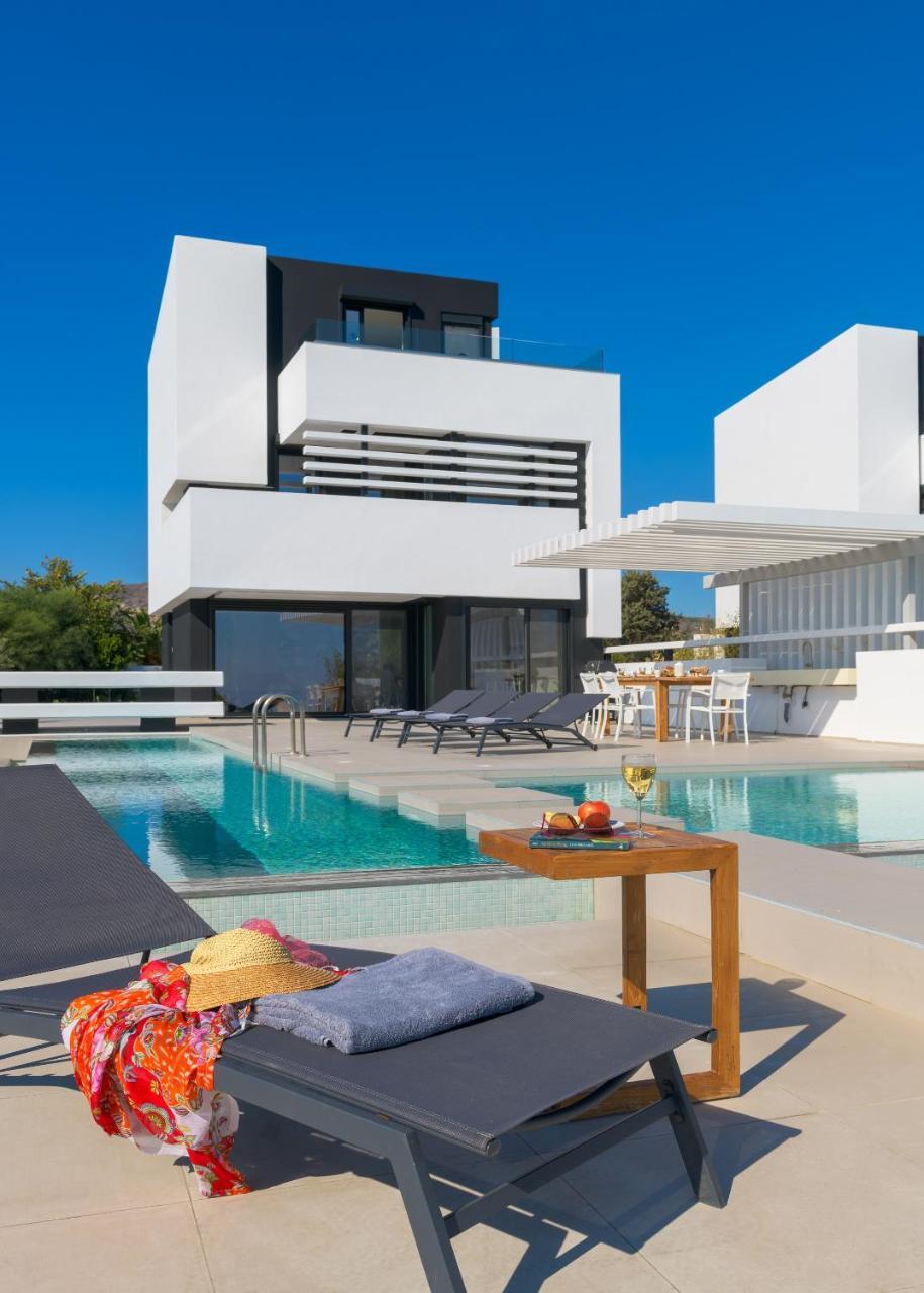 Albatross Beach Front Villas Gennadi Extérieur photo