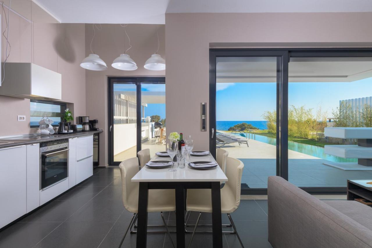 Albatross Beach Front Villas Gennadi Extérieur photo