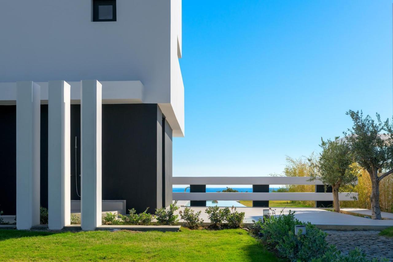 Albatross Beach Front Villas Gennadi Extérieur photo
